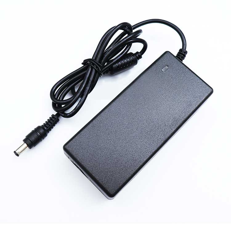 TOSHIBA SADP-65KB B Netzteile / Ladegeräte